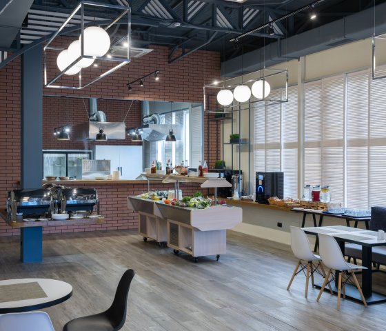 Buffet and Lobby bar